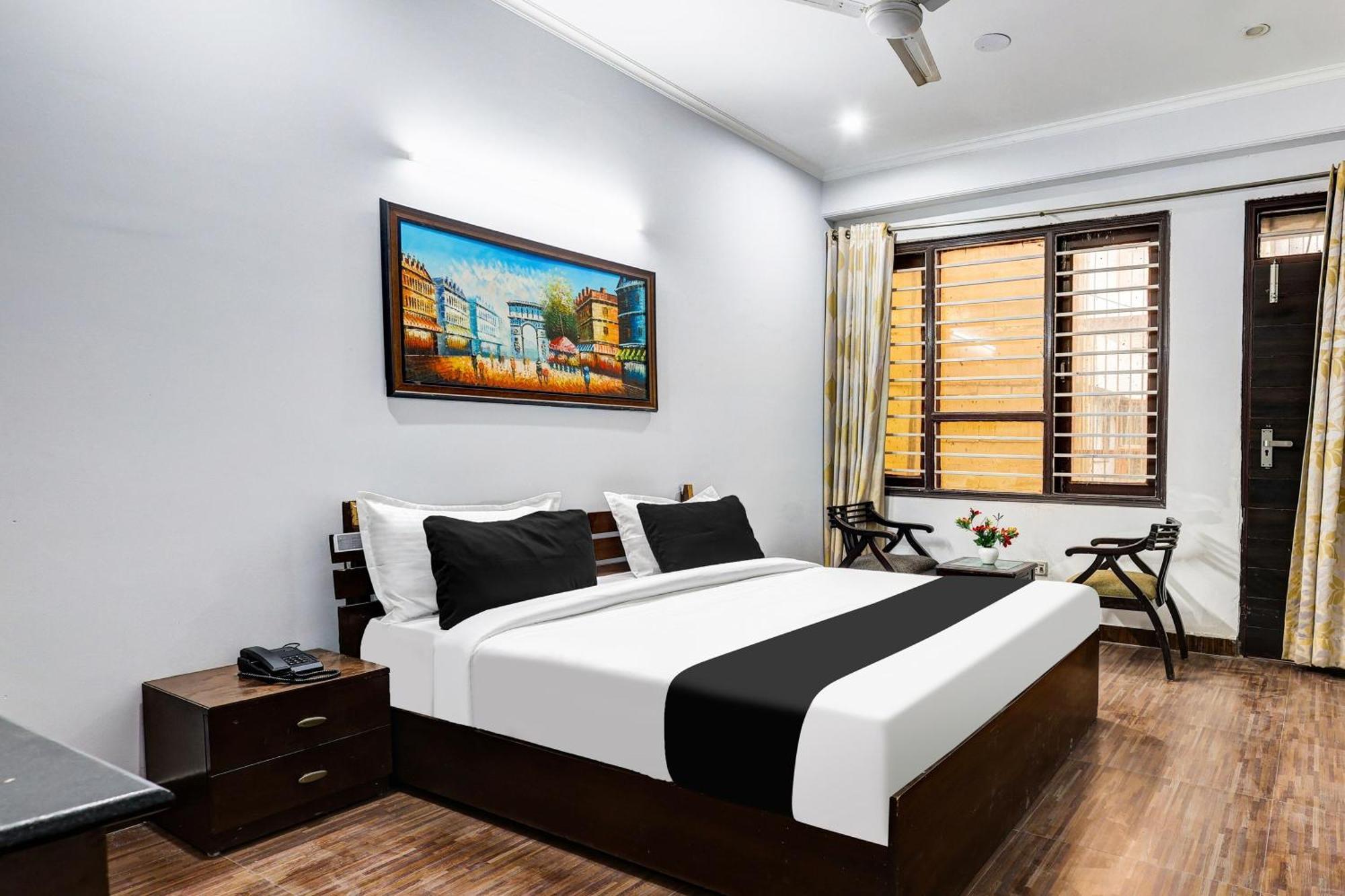 Hotel Super Townhouse Sector 38 Gurgaon Near Medanta Zewnętrze zdjęcie
